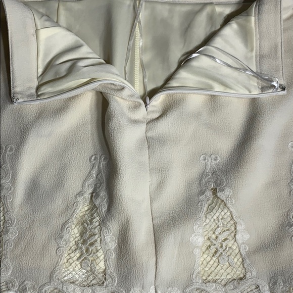 Sugarlips Cream Lace Mini Skirt - Picture 4 of 4